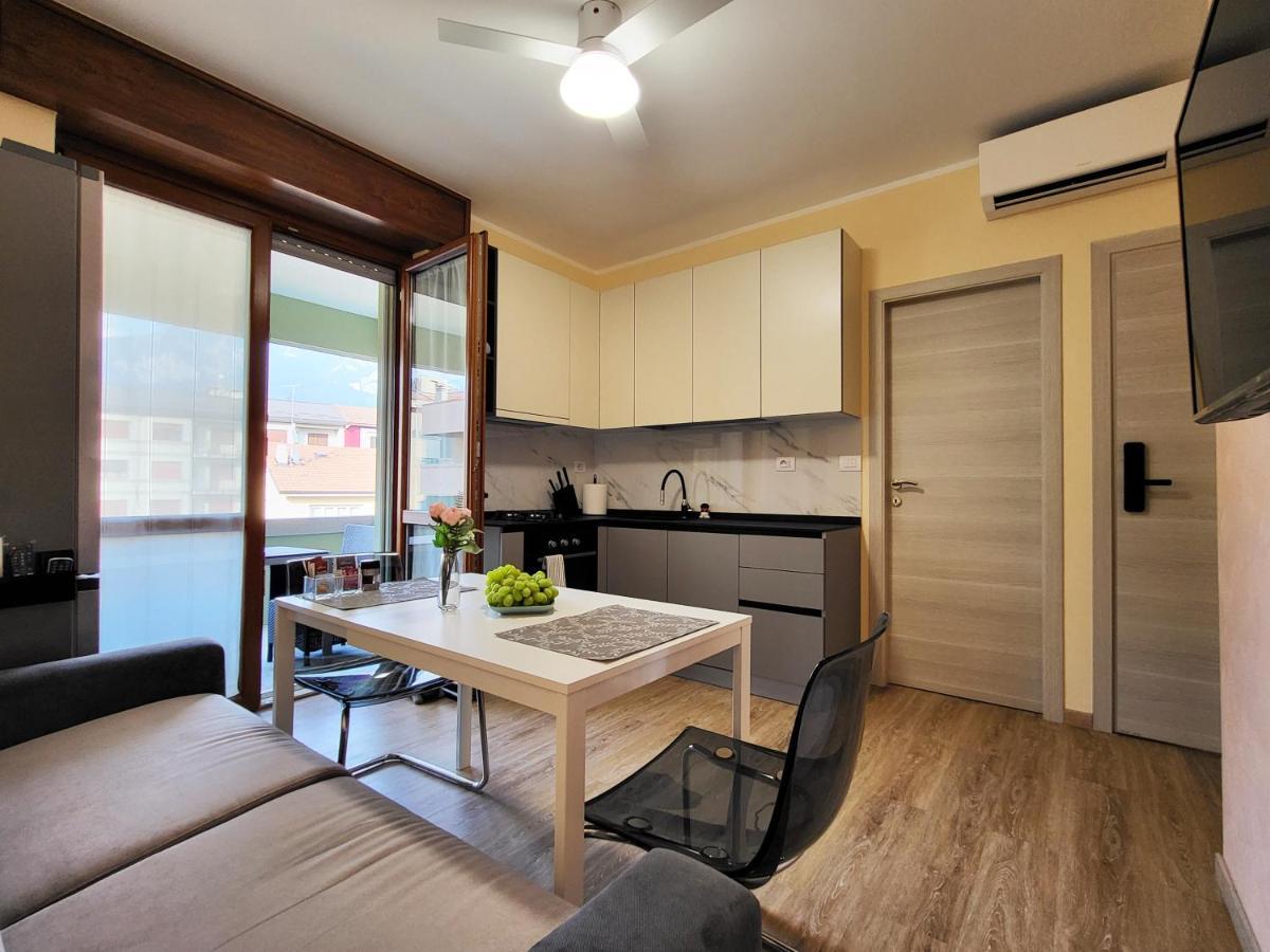 Casa Lariana Apartment Lecco Exterior photo